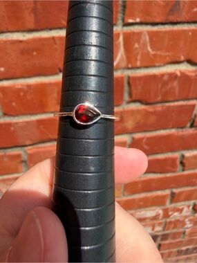 Sterling Silver Teardrop Red Garnet Ring